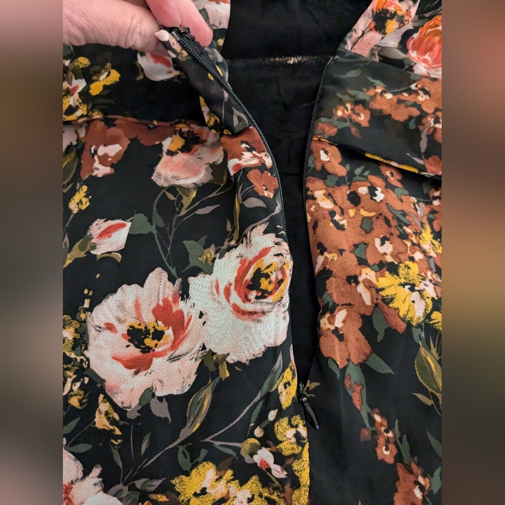 LUXXEL Ruffle Mini Dress - Picture 10 of 12